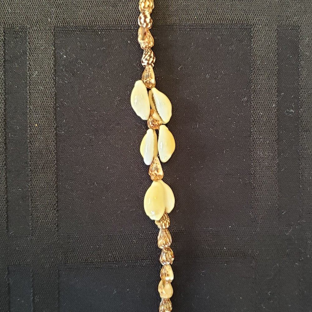 Vintage Beautiful Brown & White Shell Boho Necklace from Hawaii        B - Picture 4 of 5